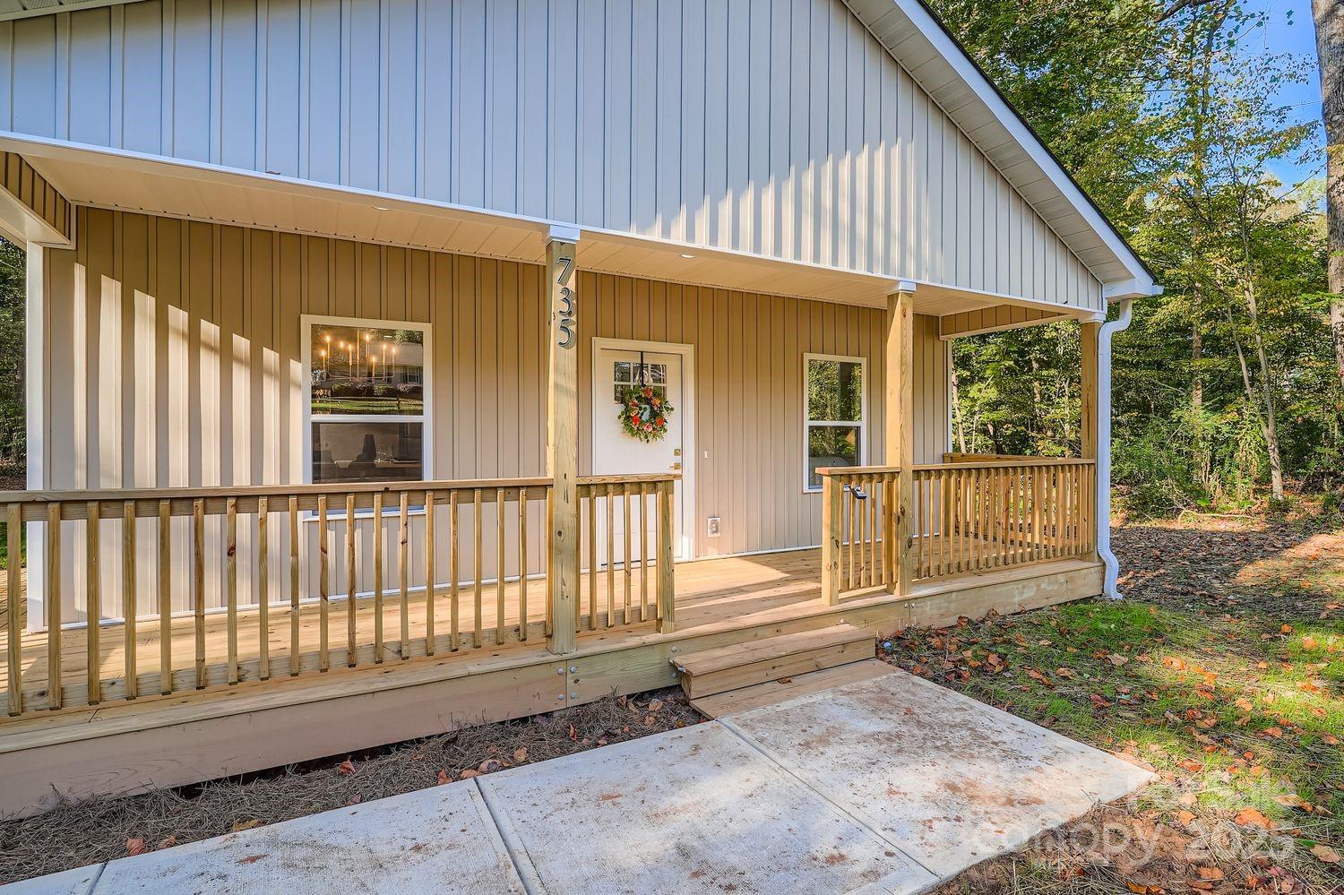 735 Morningside Drive Mount Holly, NC 28120 - Photo 3 of 26