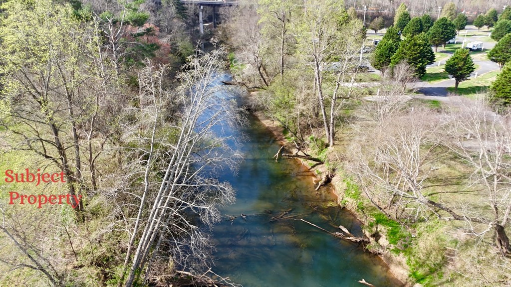 11.87-ac Die Bend Road Murphy, NC 28906 - Photo 8 of 17 a backyard of a house