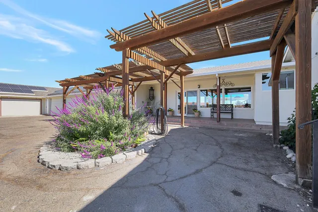 $1,375,000 | 18598 Highway 113, Knights Landing, CA 95645