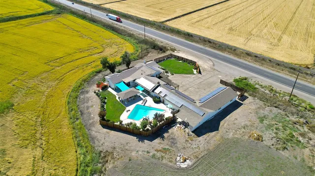 $1,375,000 | 18598 Highway 113, Knights Landing, CA 95645