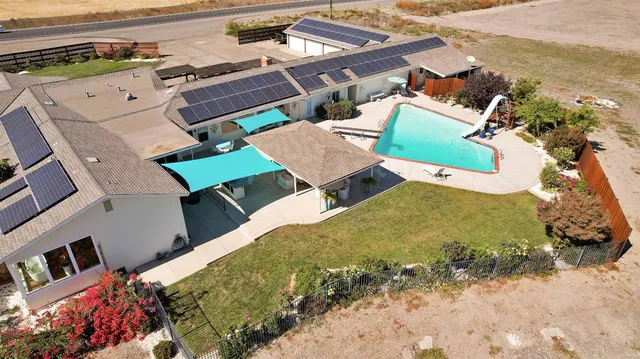 $1,375,000 | 18598 Highway 113, Knights Landing, CA 95645