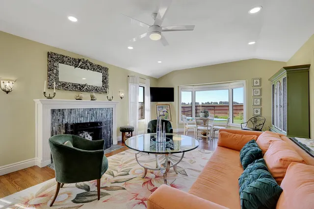 $1,375,000 | 18598 Highway 113, Knights Landing, CA 95645