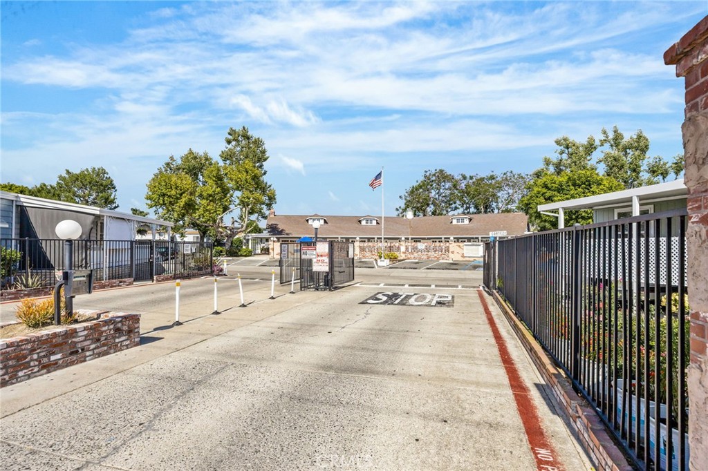 122 Colombo Lane, Unit 77 Tustin, CA 92780 - Photo 51 of 60