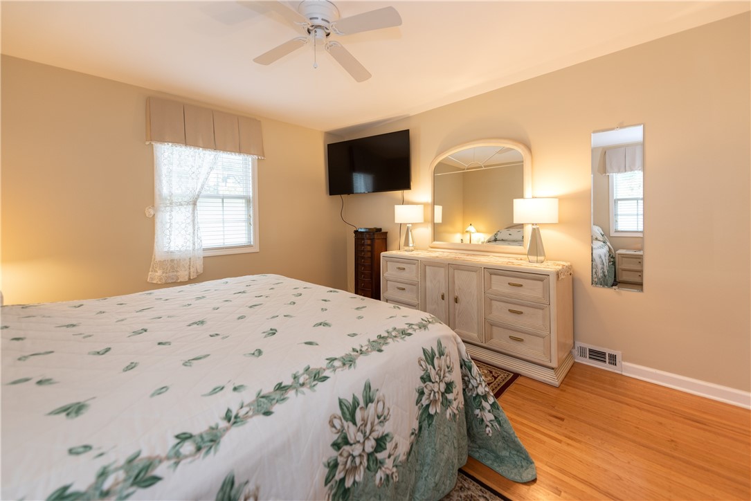 261 Brookview Drive Irondequoit, NY 14617 - Photo 15 of 30