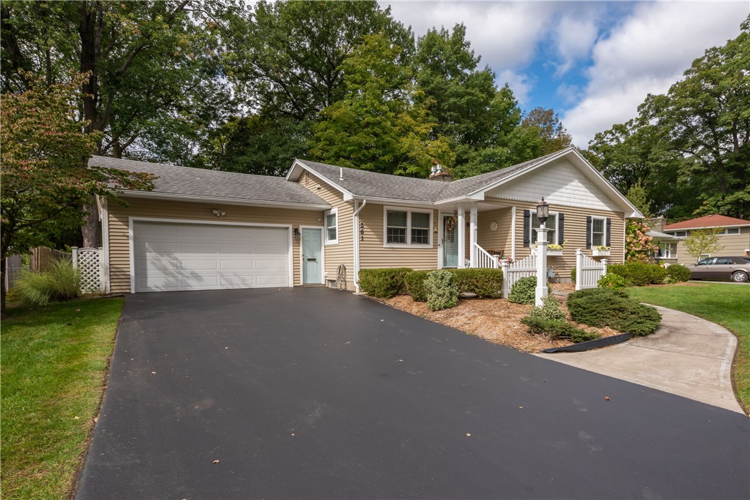 261 Brookview Drive Irondequoit, NY 14617 - Photo 3 of 30