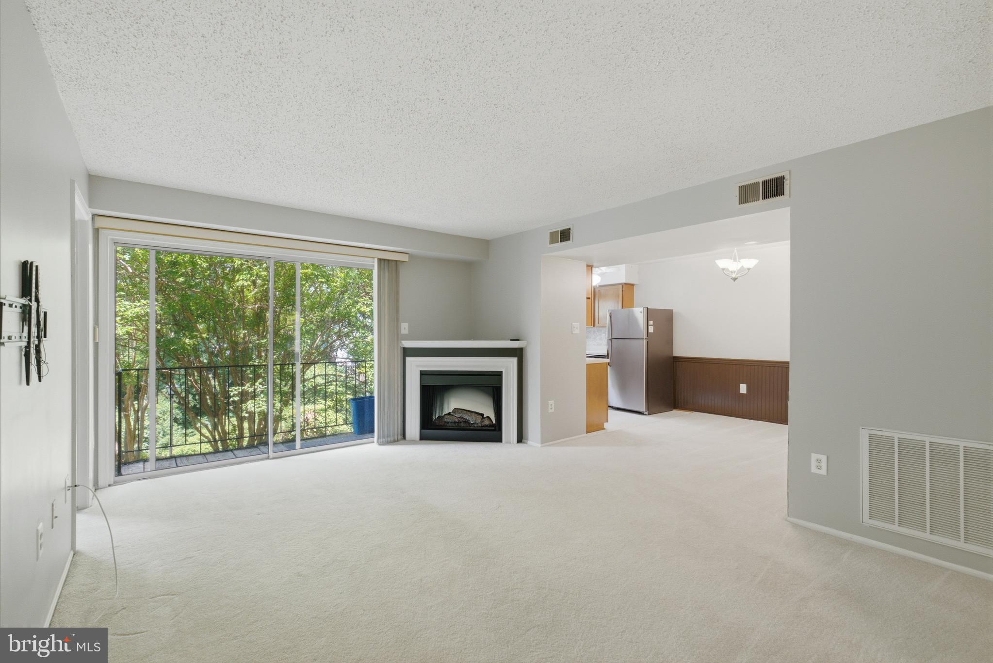 7761 Inversham Drive, Unit 251 Falls Church, VA 22042 - Photo 3 of 23