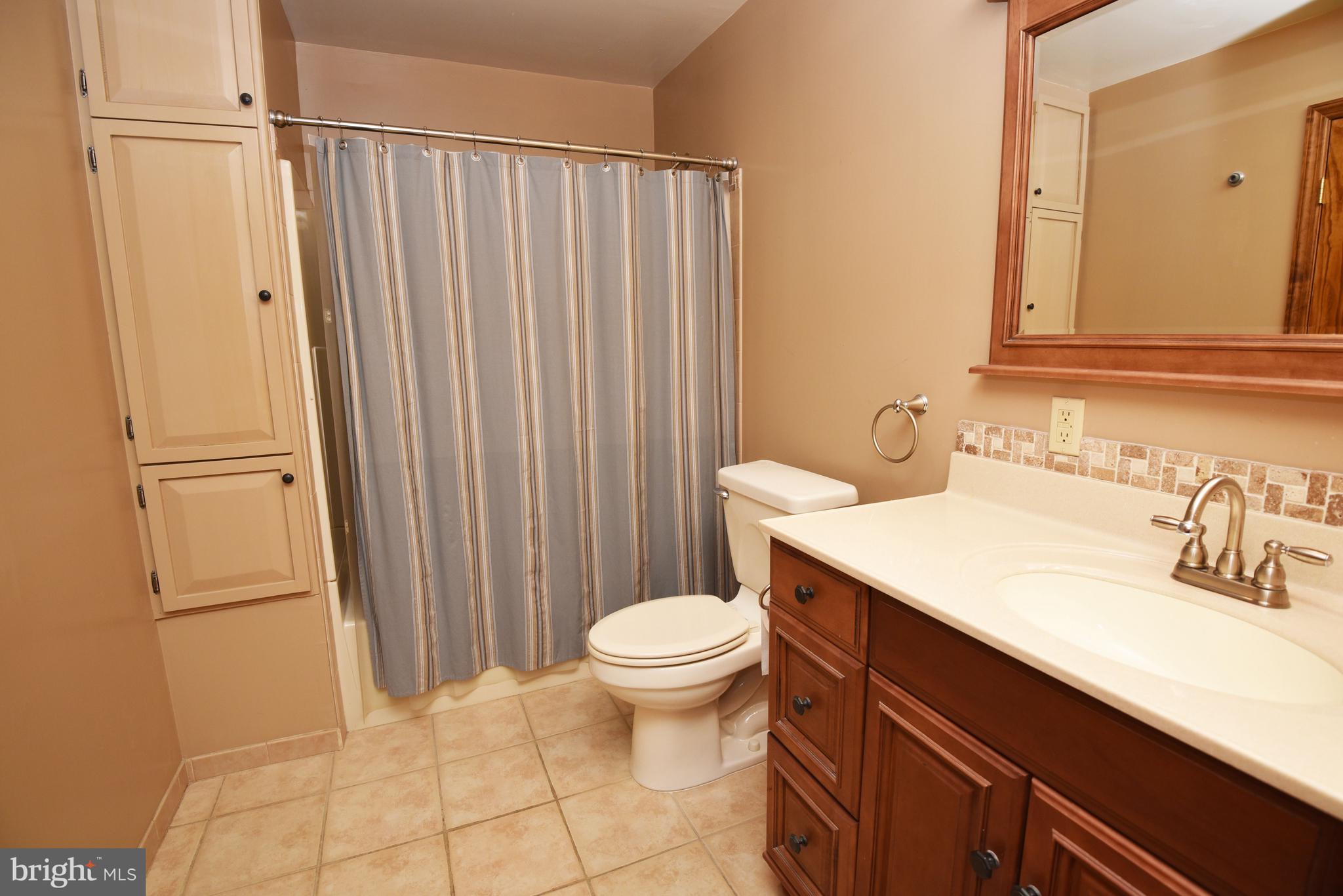 933 Woods Road Bear, DE 19701 - Photo 16 of 27 En suite w/ Bedroom #2