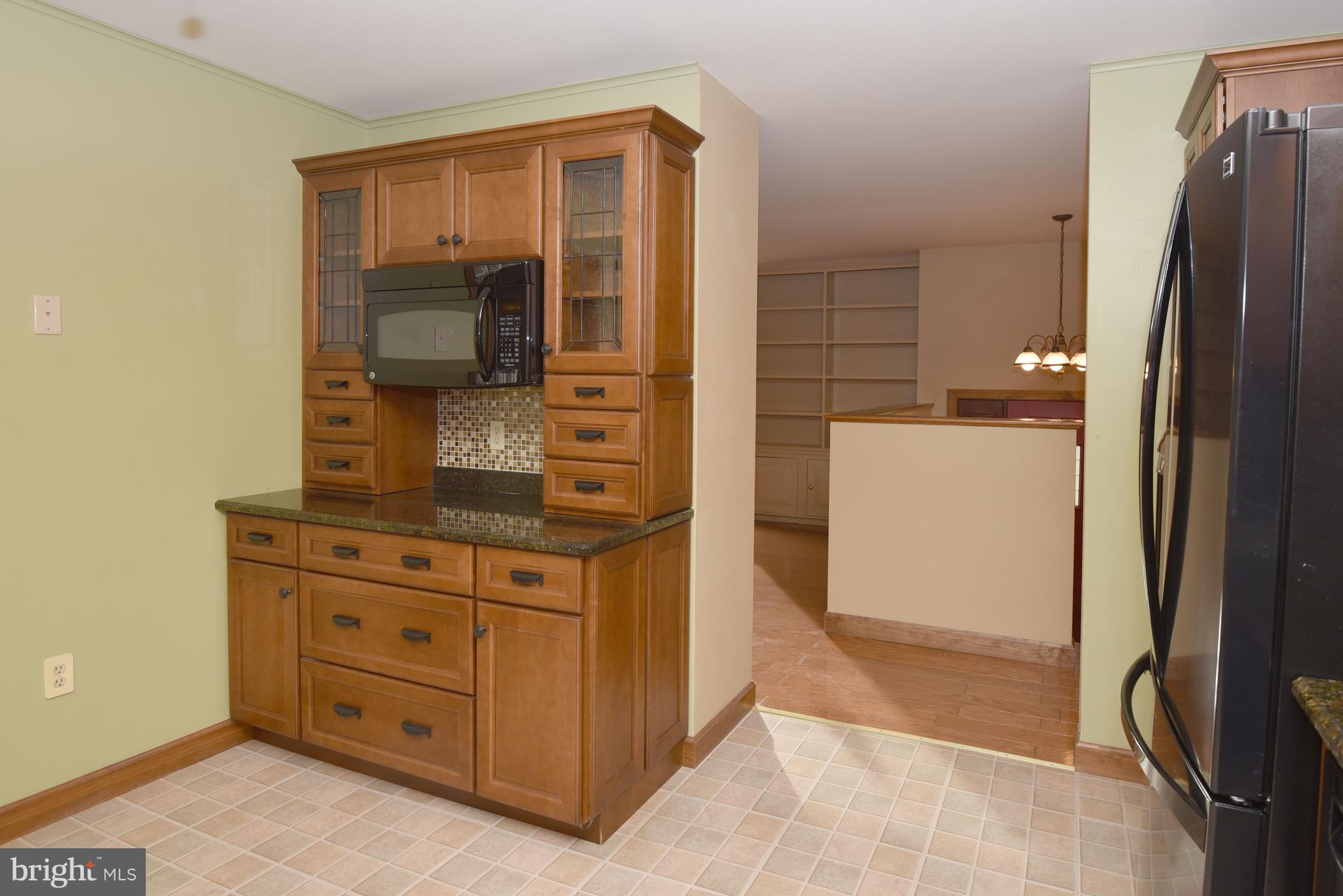 933 Woods Road Bear, DE 19701 - Photo 10 of 27 Ample work space and quality cabinetry