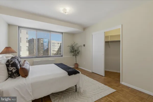 $350,000 | 4740 Connecticut Avenue Northwest, Unit 706, Washington, DC 20008