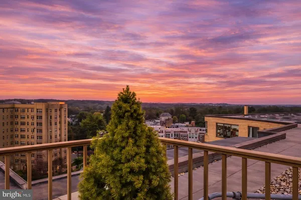 $350,000 | 4740 Connecticut Avenue Northwest, Unit 706, Washington, DC 20008