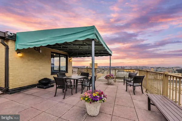 $350,000 | 4740 Connecticut Avenue Northwest, Unit 706, Washington, DC 20008