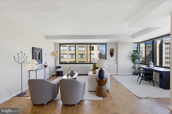 $350,000 | 4740 Connecticut Avenue Northwest, Unit 706, Washington, DC 20008