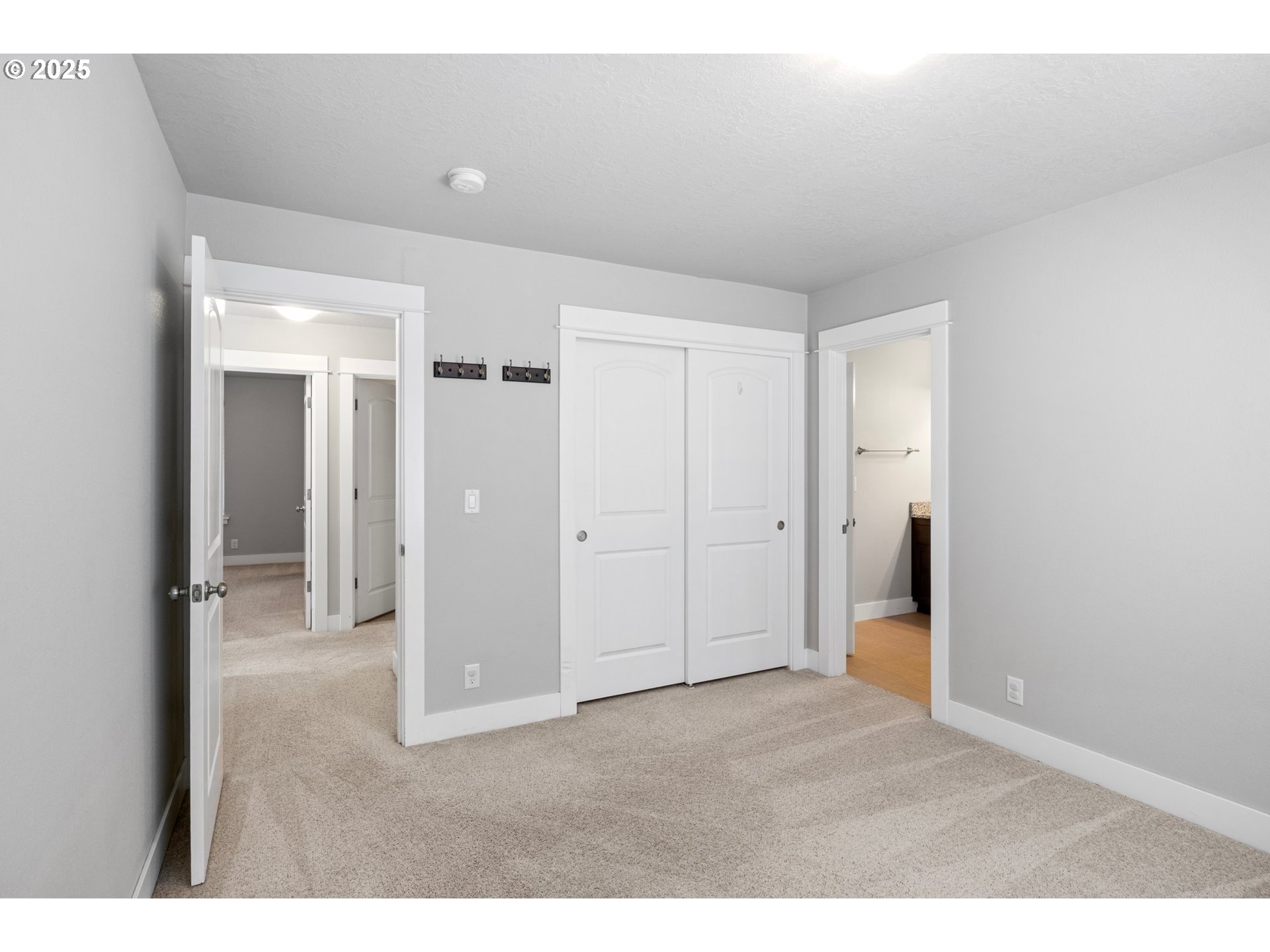 229 South 70th Street Springfield, OR 97478 - Photo 21 of 43