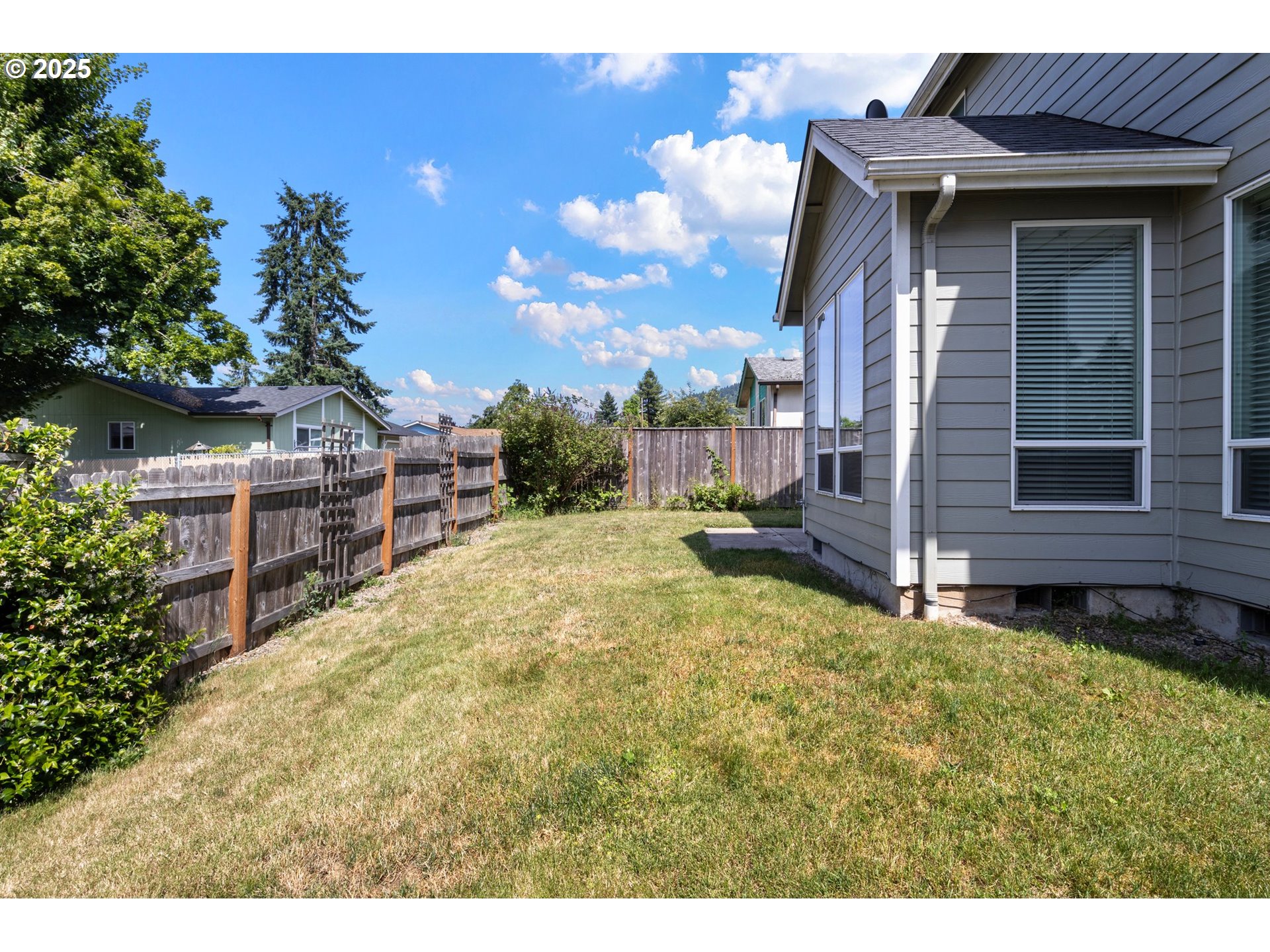 229 South 70th Street Springfield, OR 97478 - Photo 41 of 43