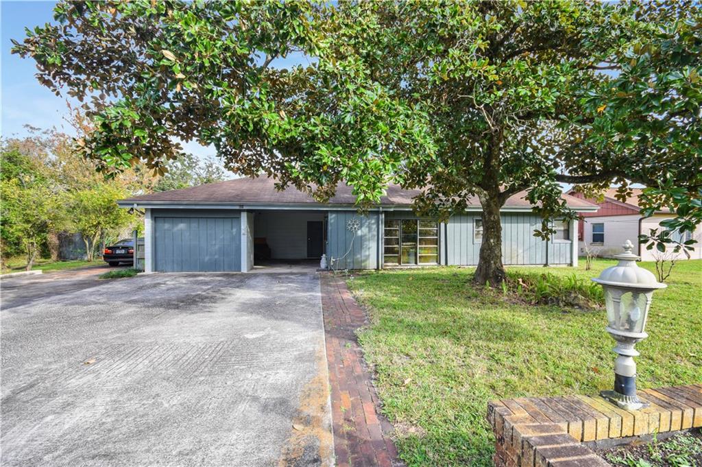 531 West Lake Brantley Road Altamonte Springs, FL 32714 - Photo 1 of 1 FRONT OF HOME WITH CARPORT & GARAGE COMBINATION