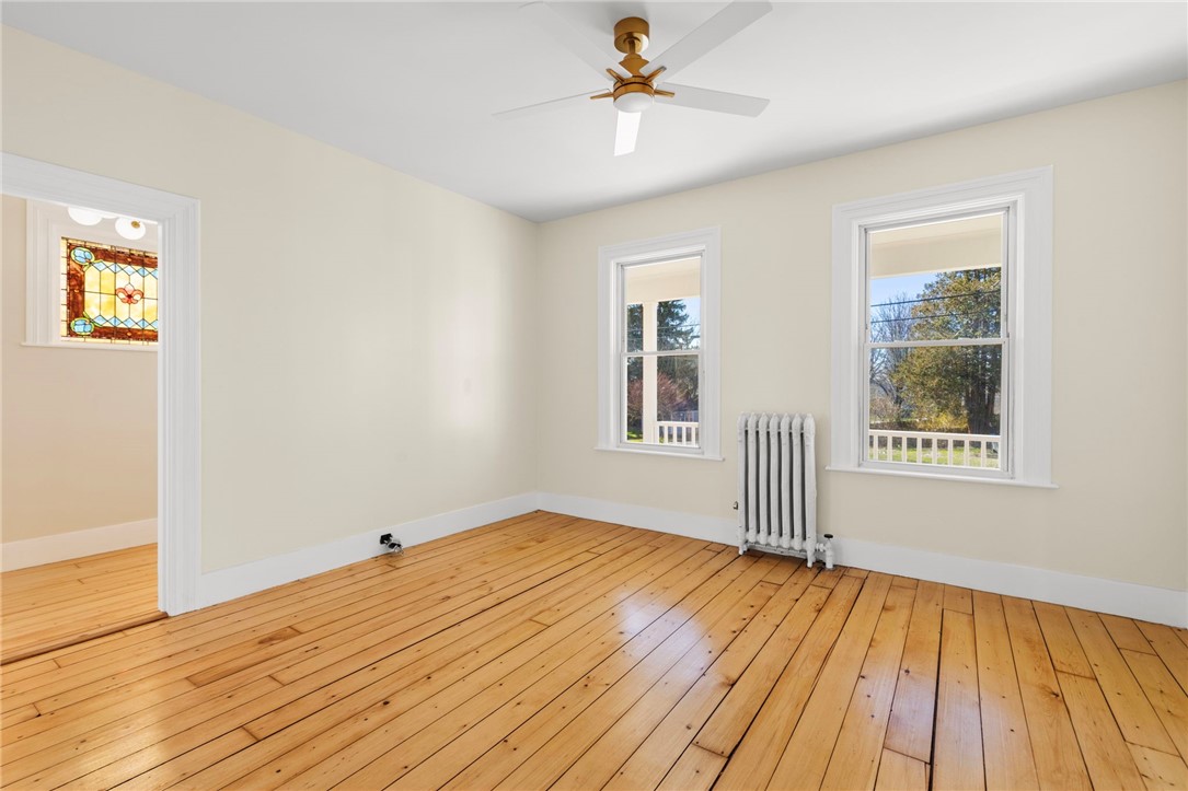 54 East Earle Street Cumberland, RI 02864 - Photo 9 of 44