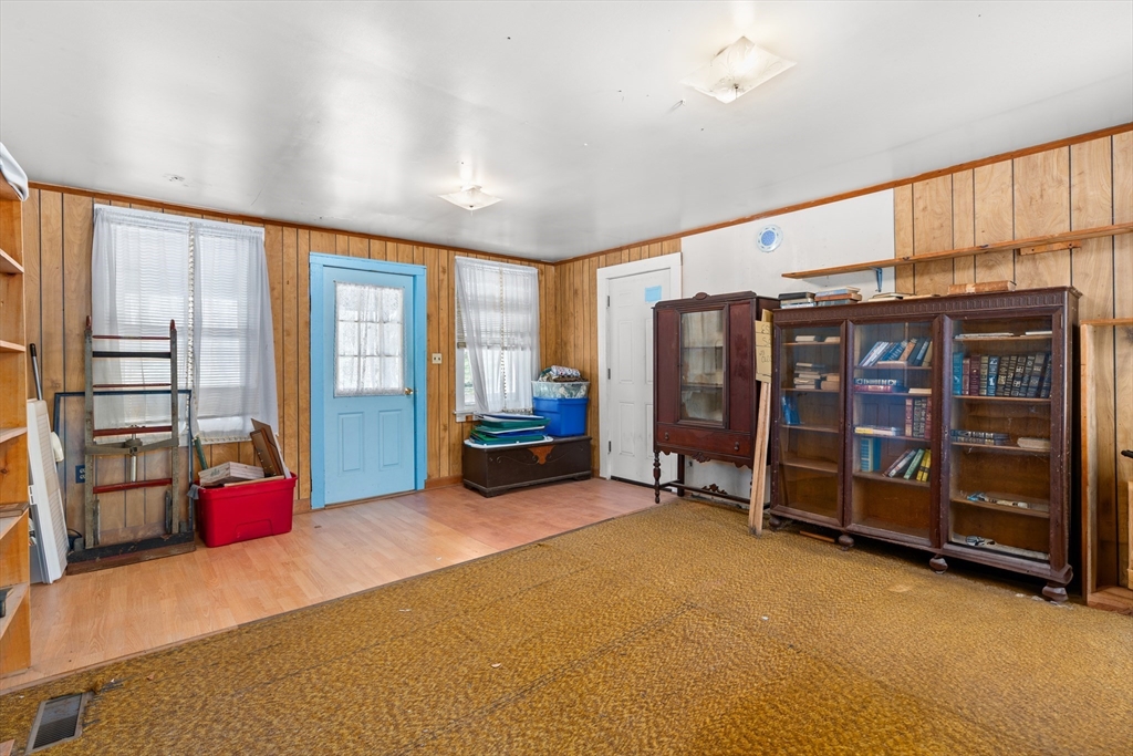 23 Old Sunderland Road Montague, MA 01351 - Photo 4 of 42 Gallery Image 4