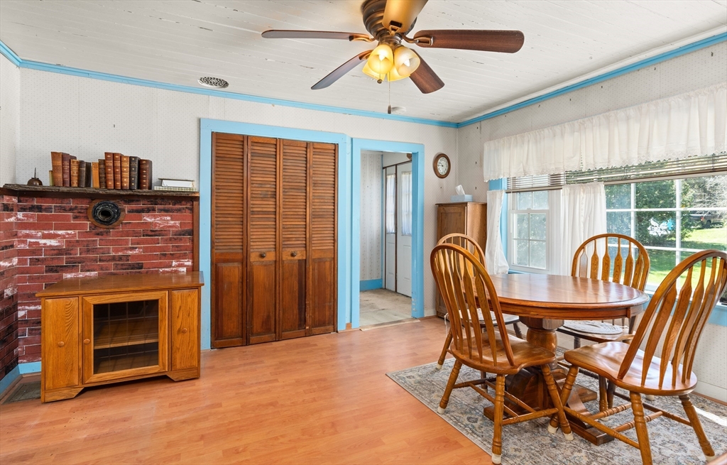 23 Old Sunderland Road Montague, MA 01351 - Photo 5 of 42 Gallery Image 5