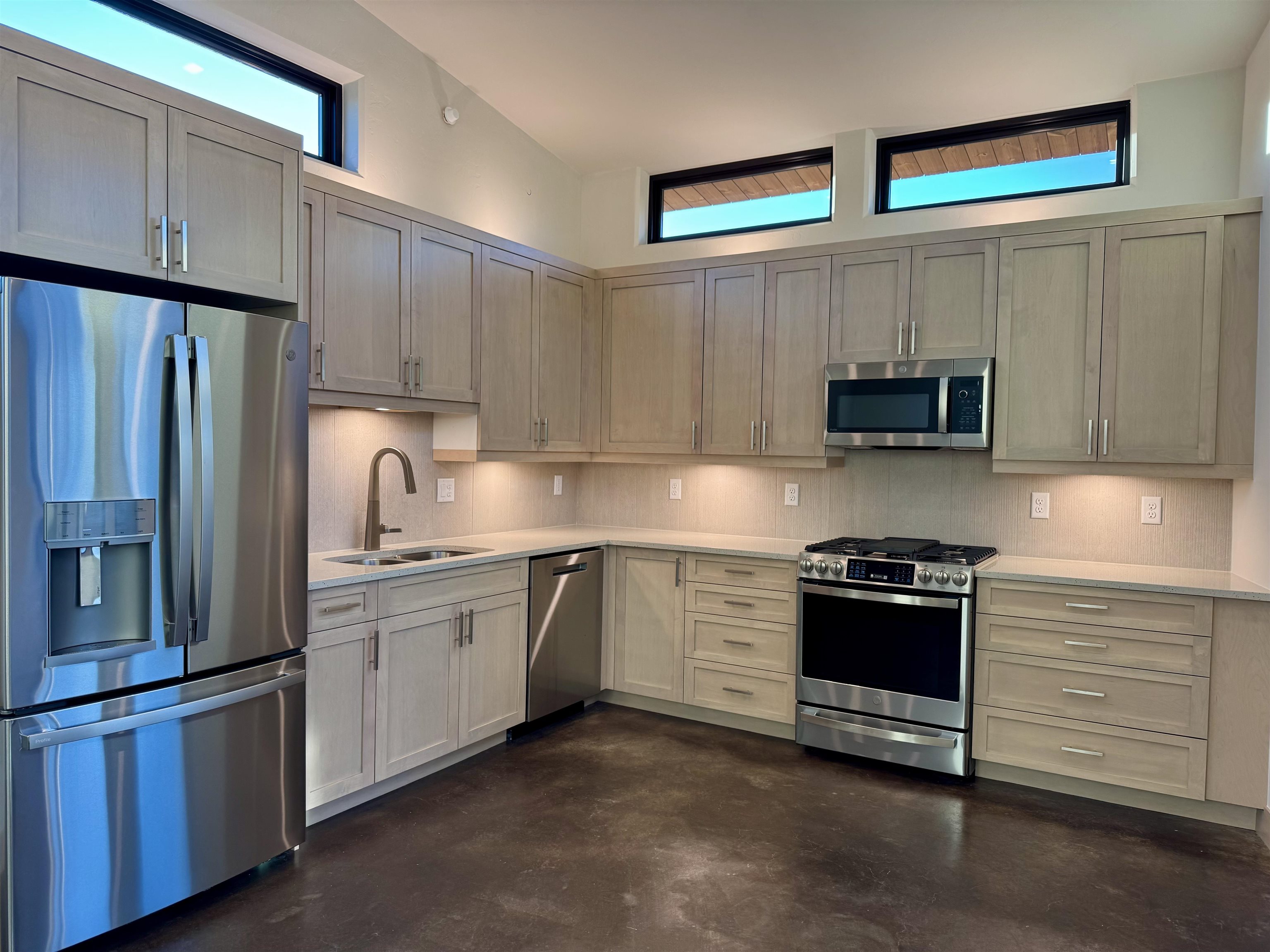 469 Red River Loop Clifton, CO 81520 - Photo 4 of 12