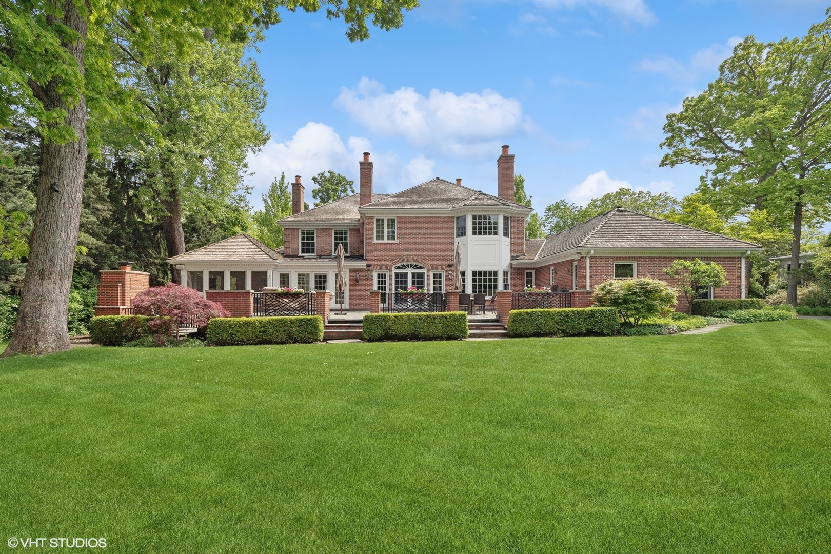 650 East Deerpath Road Lake Forest, IL 60045 - Photo 39 of 45 a view of a house with a big yard