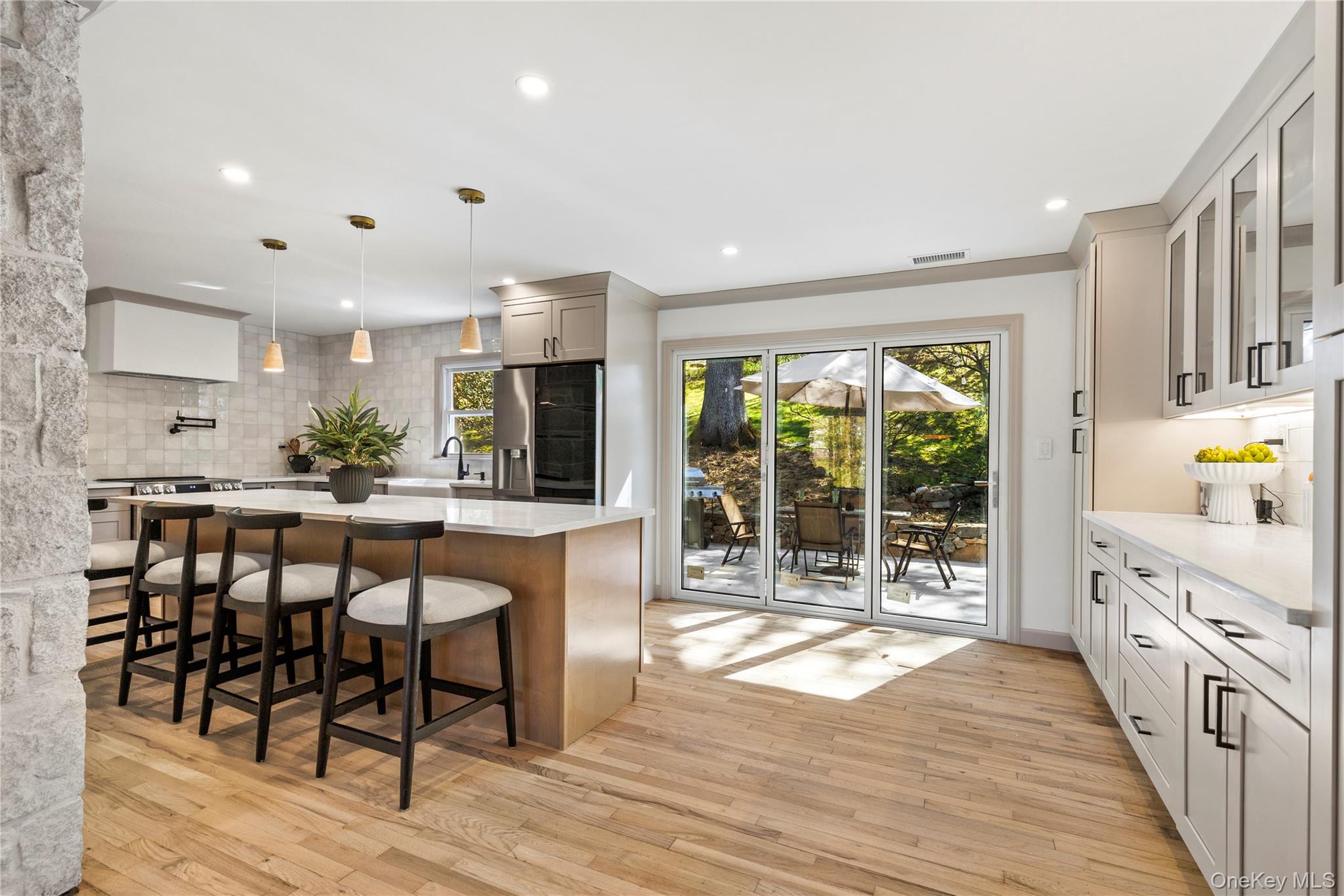 816 Hardscrabble Road Chappaqua, NY 10514 - Photo 1 of 36
