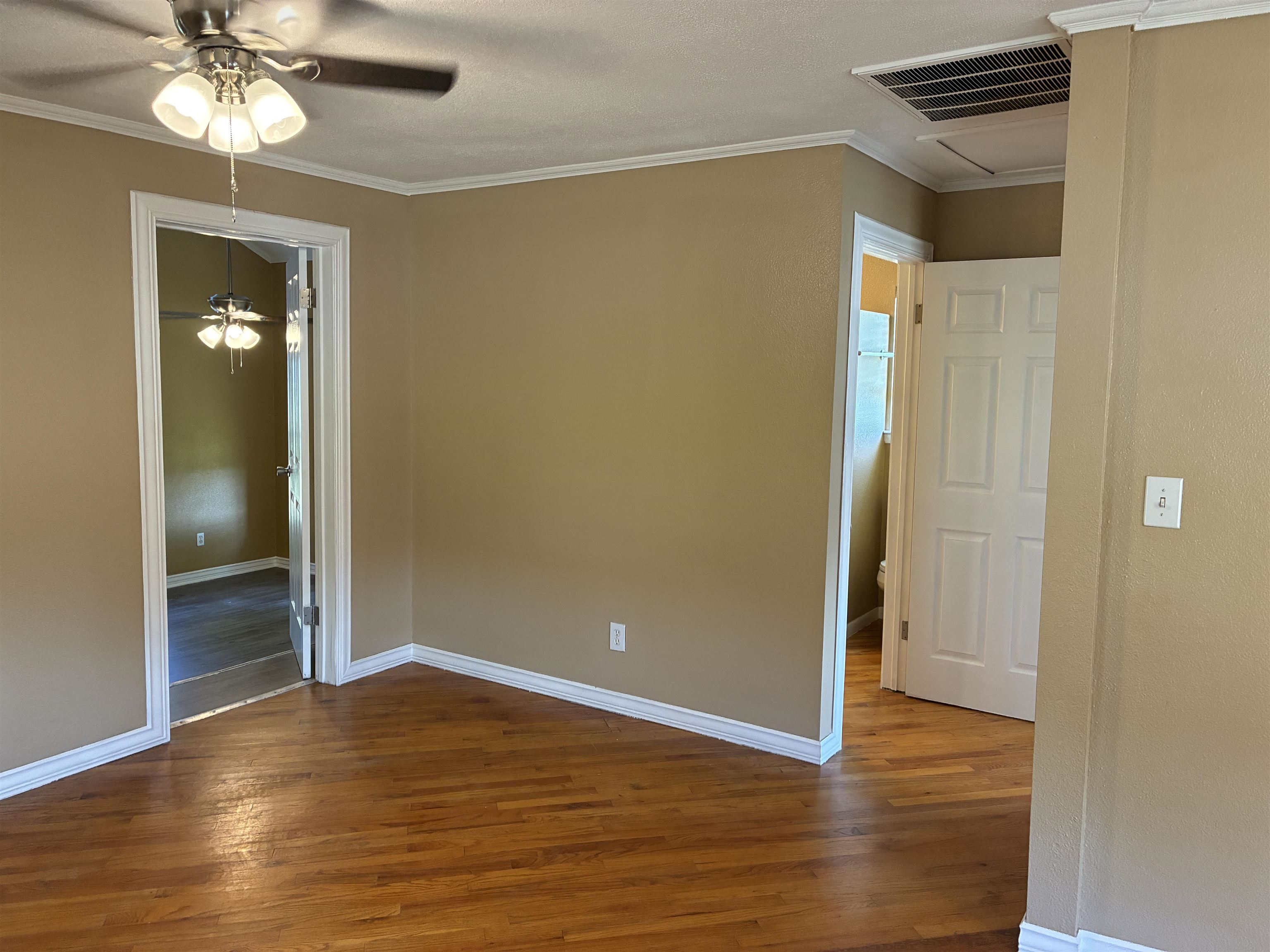 301 North Rhomberg Street Burnet, TX 78611 - Photo 13 of 27