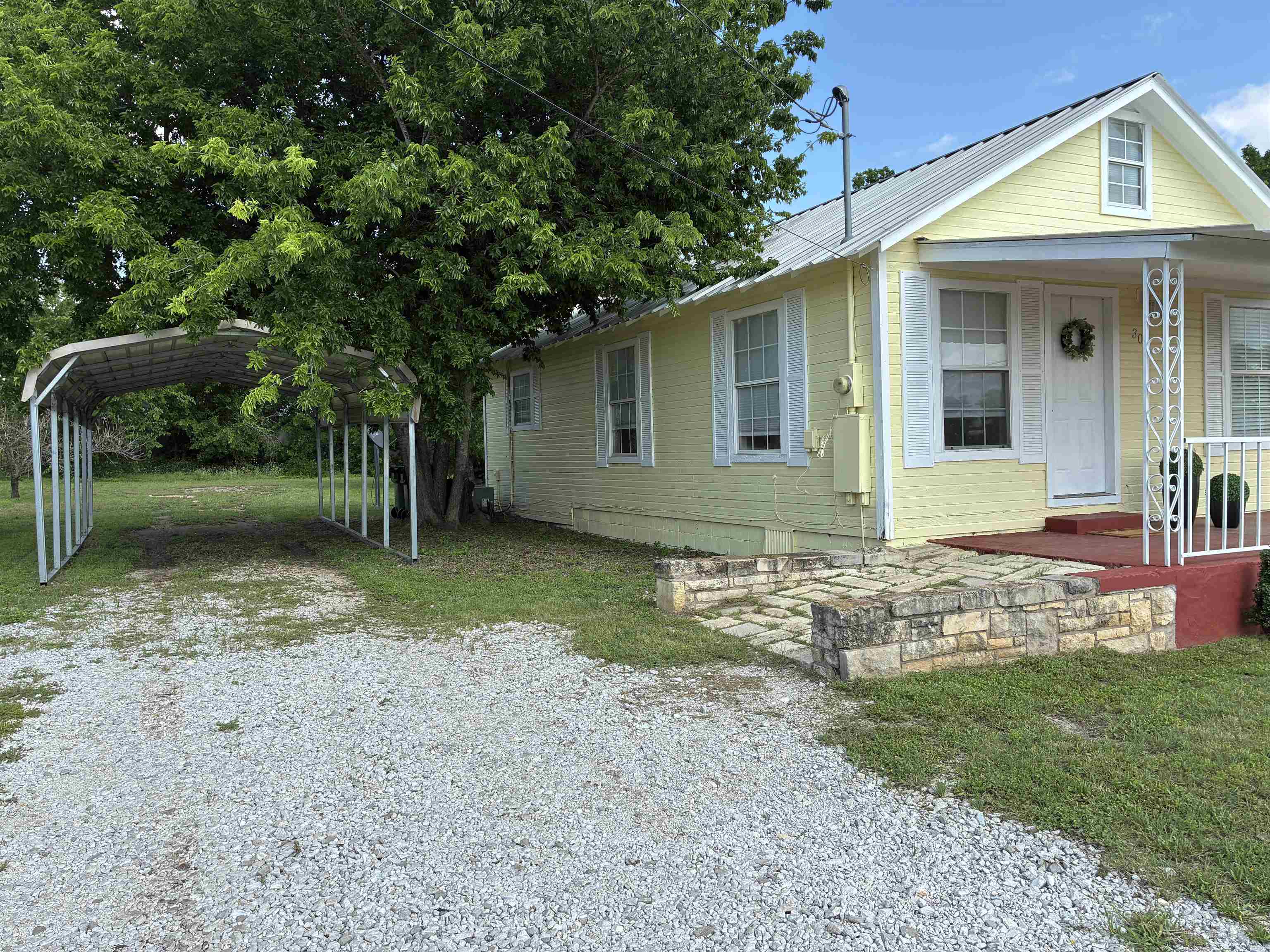 301 North Rhomberg Street Burnet, TX 78611 - Photo 23 of 27