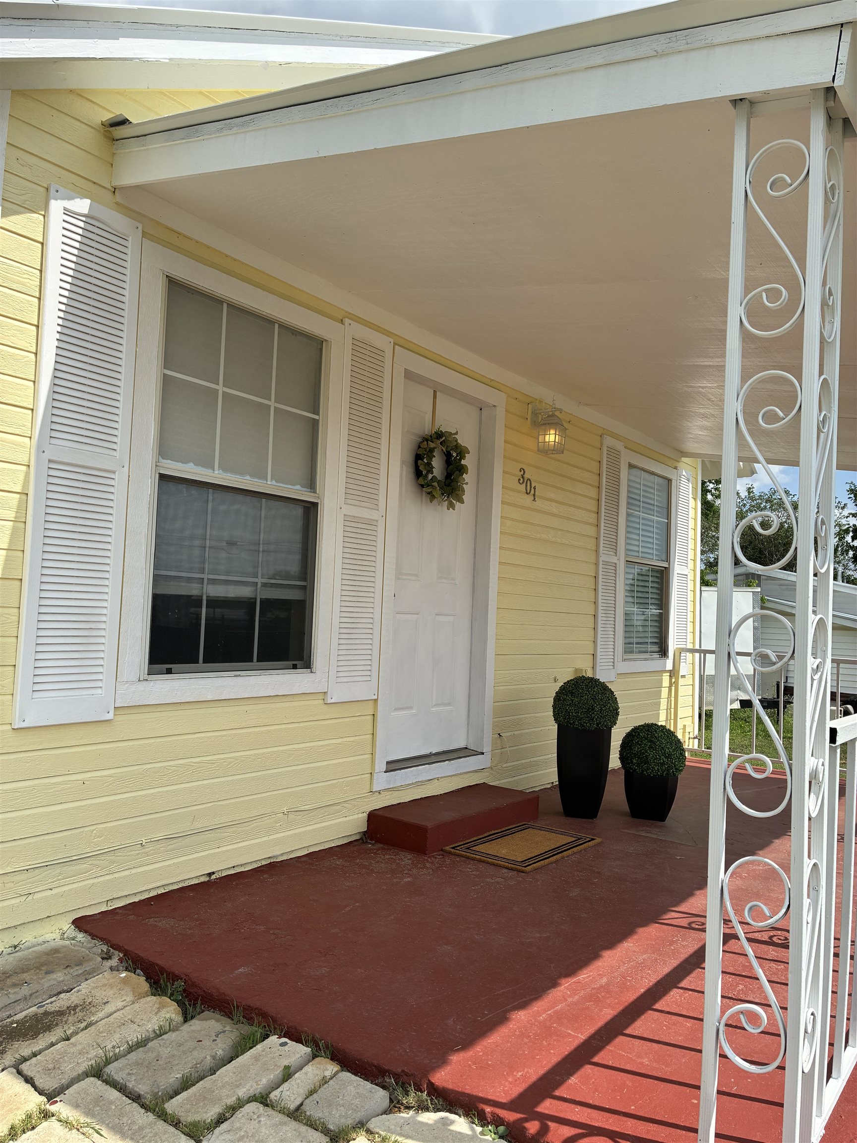 301 North Rhomberg Street Burnet, TX 78611 - Photo 3 of 27