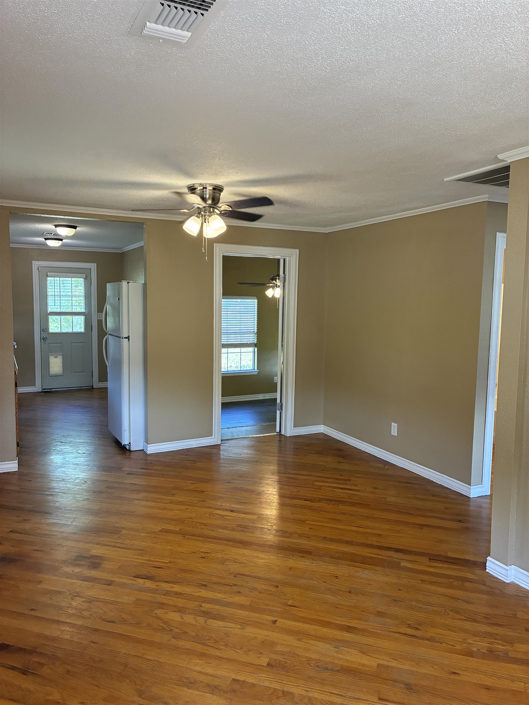 301 North Rhomberg Street Burnet, TX 78611 - Photo 6 of 27