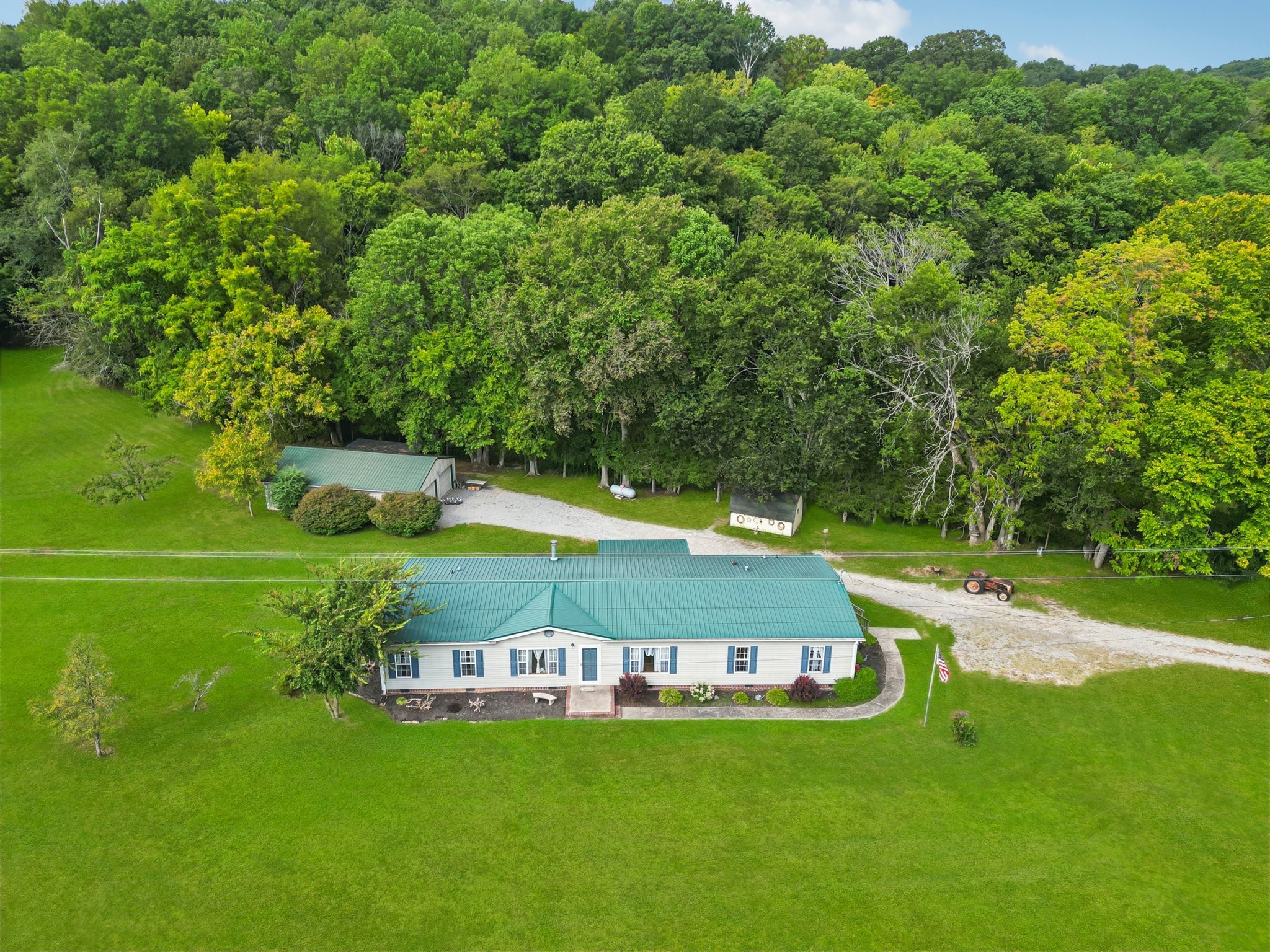 1765 Williamson Branch Road Vanleer, TN 37181 - Photo 54 of 59 a view of a park with large trees