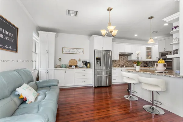 $739,999 | 16368 Southwest 43rd Terrace, Miami, FL 33185