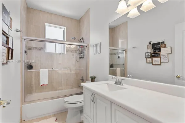 $739,999 | 16368 Southwest 43rd Terrace, Miami, FL 33185