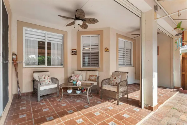 $739,999 | 16368 Southwest 43rd Terrace, Miami, FL 33185