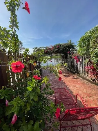 $739,999 | 16368 Southwest 43rd Terrace, Miami, FL 33185