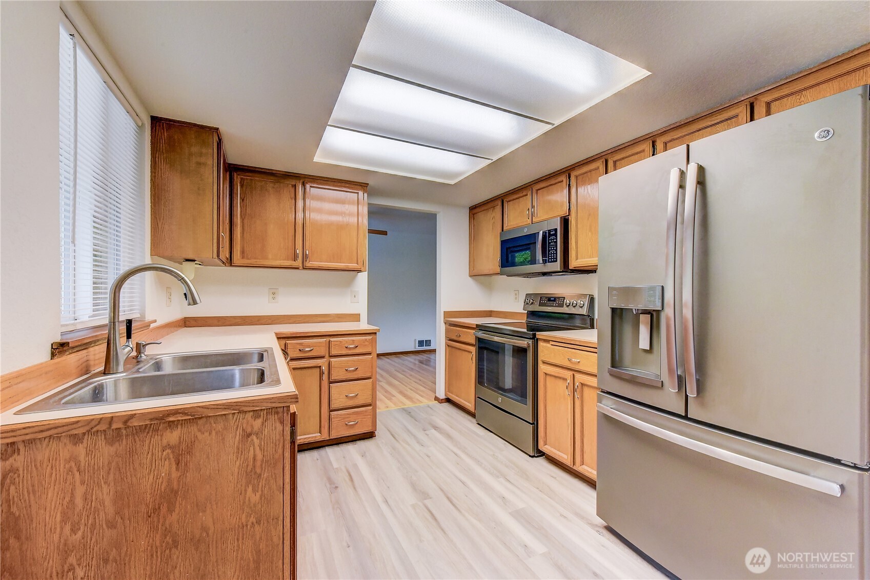 2417 243rd Place Southwest Bothell, WA 98021 - Photo 11 of 36