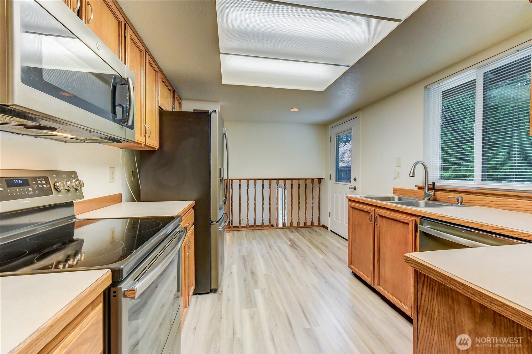 2417 243rd Place Southwest Bothell, WA 98021 - Photo 10 of 36