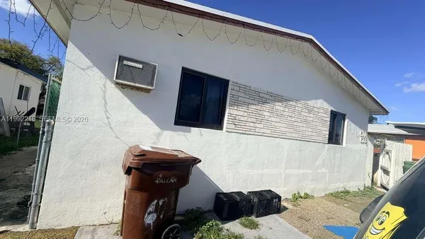 $2,500 | 673 West 30th Street, Unit 671, Hialeah, FL 33012