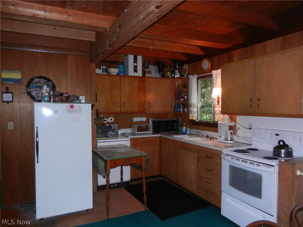 911 Evelyn Road Put In Bay, OH 43456 - Photo 7 of 15 Gallery Image 7