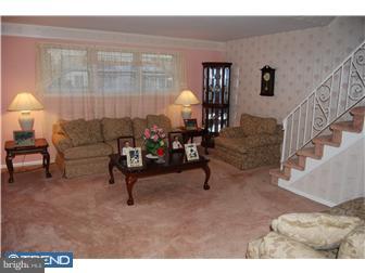 2837 Sebring Road Philadelphia, PA 19152 - Photo 2 of 6 Gallery Image 2