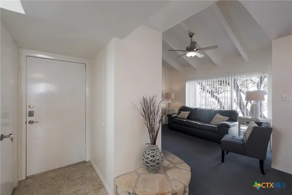 $1,395 | 1135 Parkview Drive, Unit C16, Canyon Lake, TX 78133
