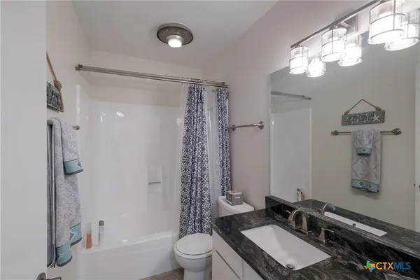 $1,395 | 1135 Parkview Drive, Unit C16, Canyon Lake, TX 78133
