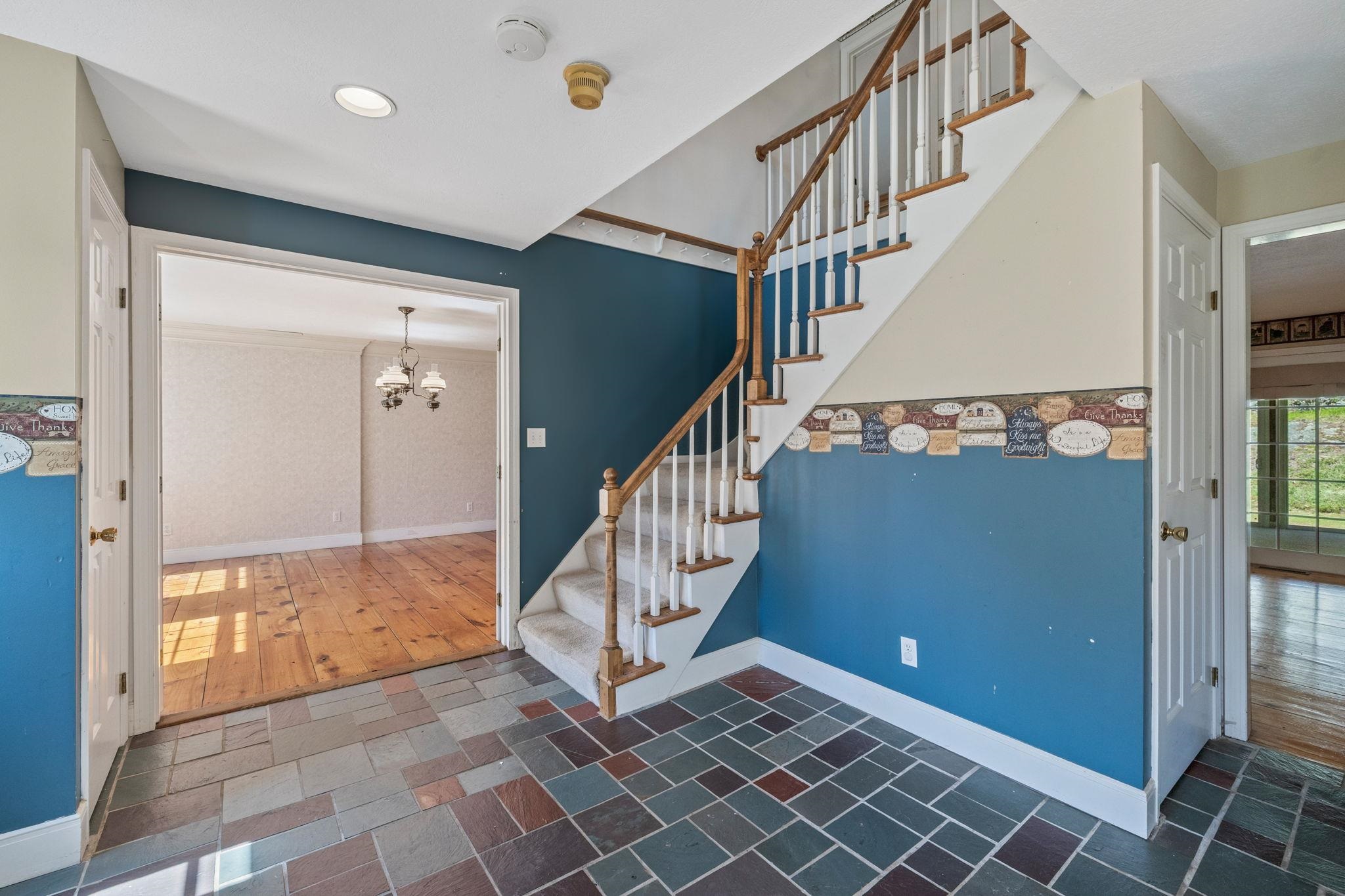 7 Rose Lane Atkinson, NH 03811 - Photo 4 of 60 Gallery Image 4