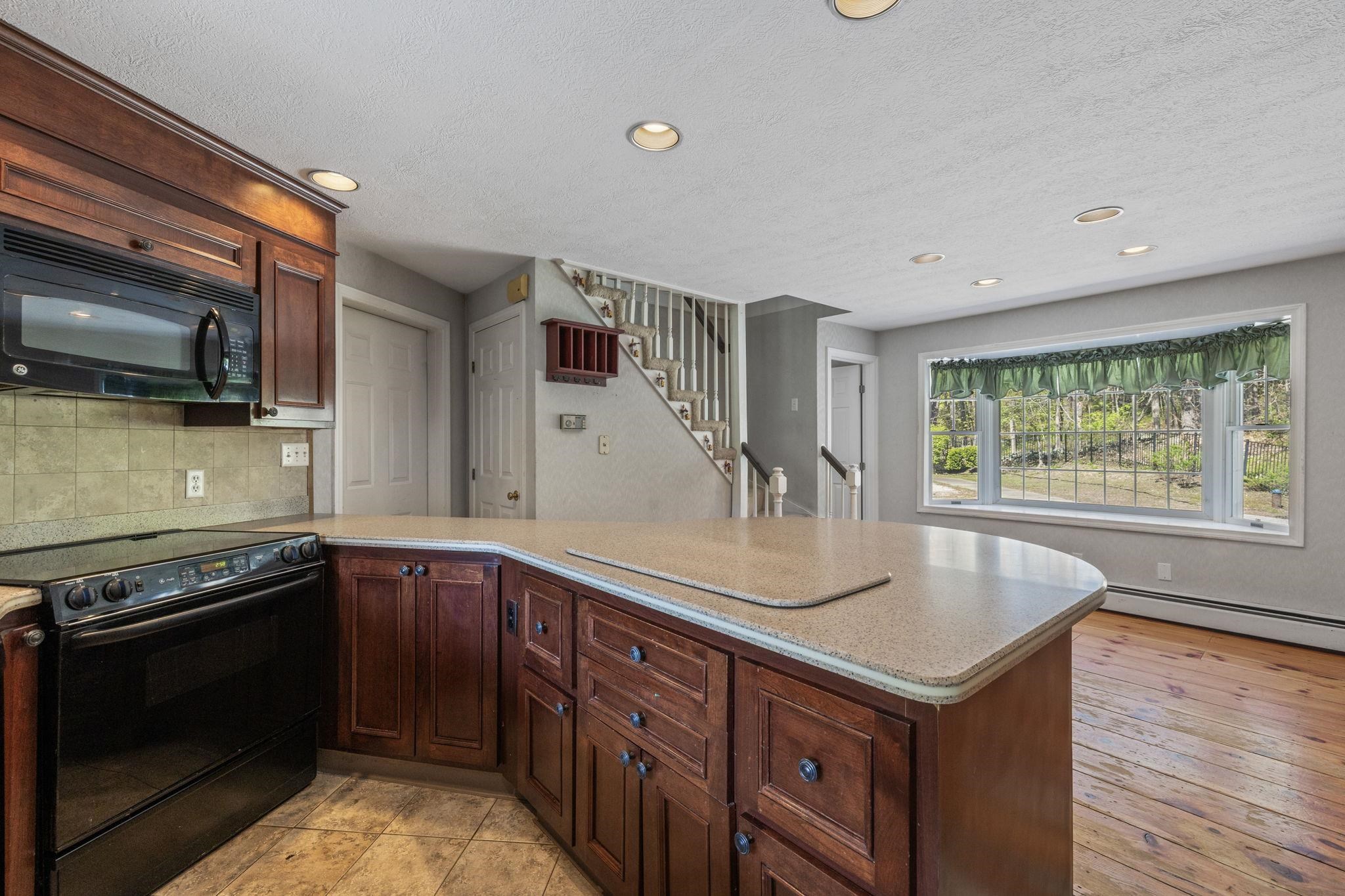 7 Rose Lane Atkinson, NH 03811 - Photo 9 of 60 Gallery Image 9