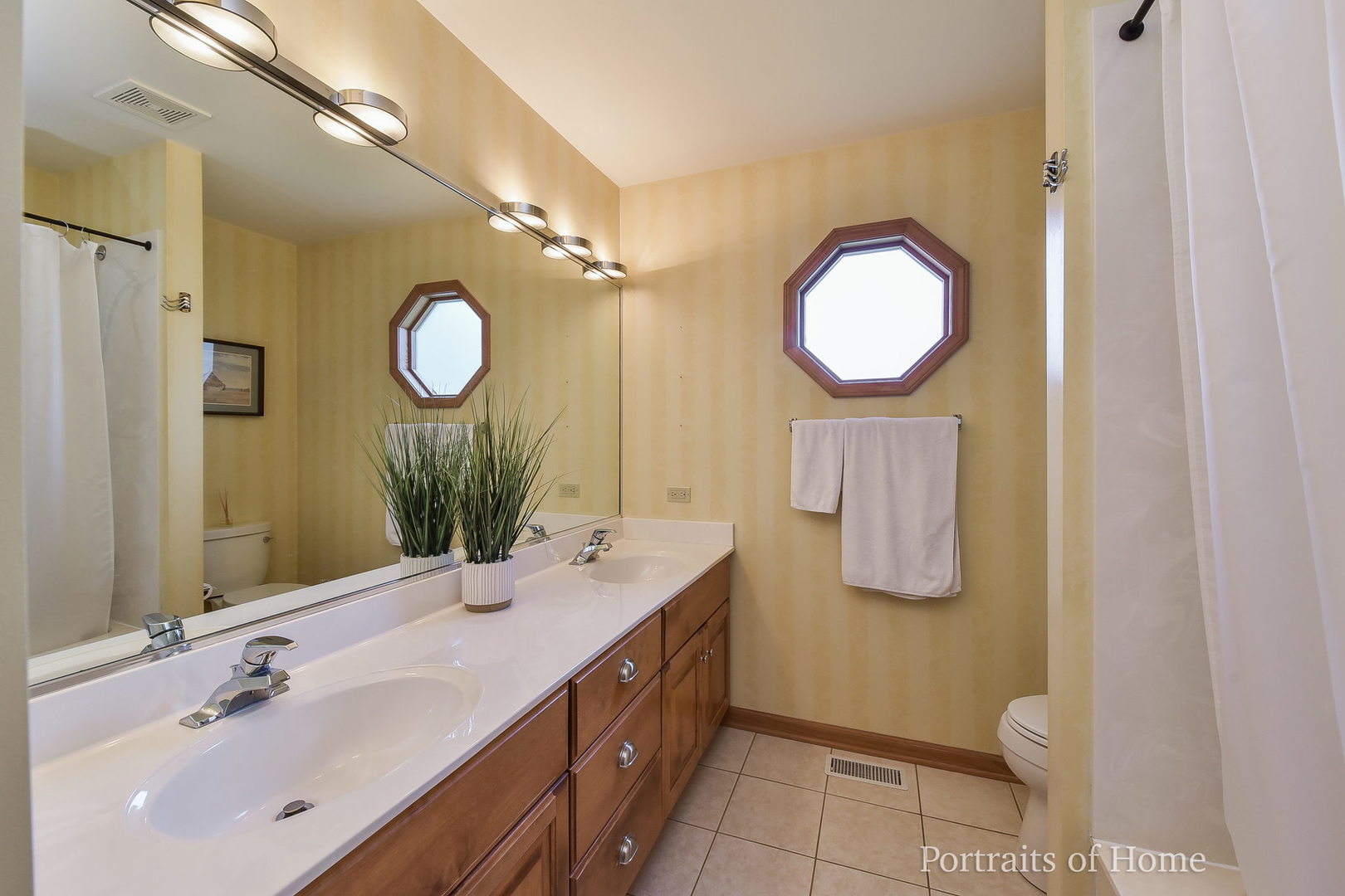 1364 Avalon Court Wheaton, IL 60189 - Photo 19 of 29