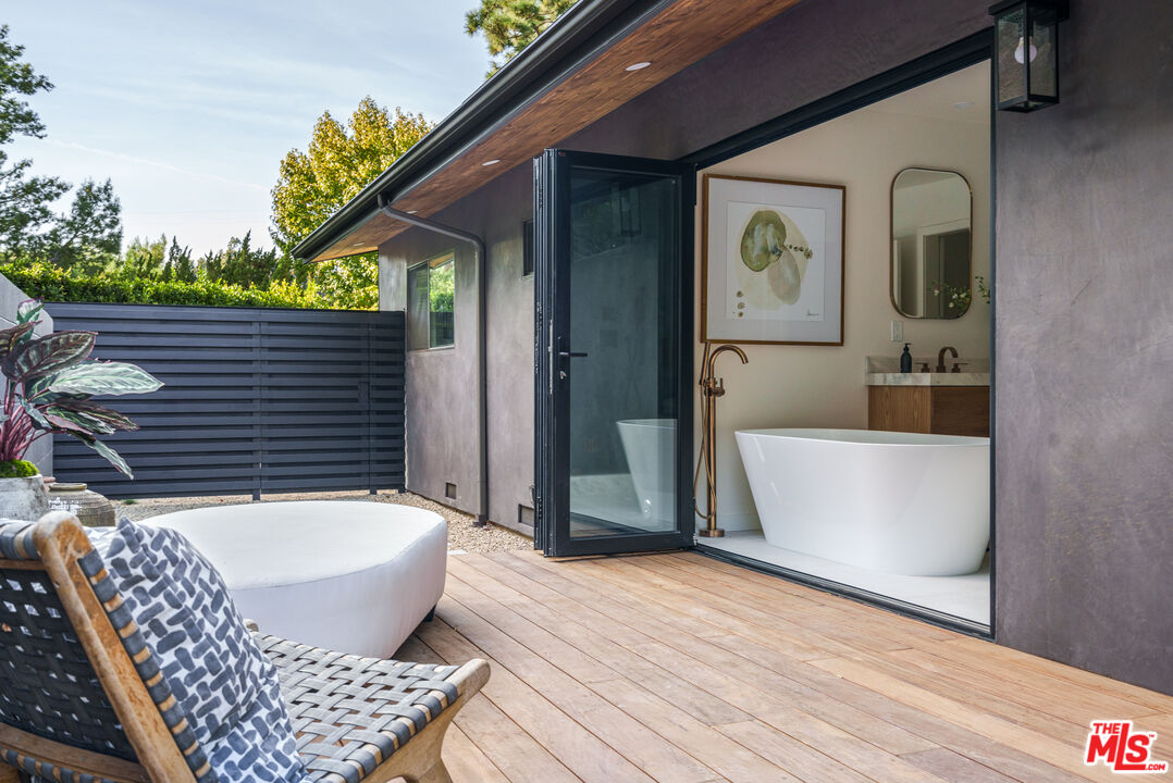 2658 Carmar Drive Los Angeles, CA 90046 - Photo 16 of 29 a view of outdoor space yard and patio