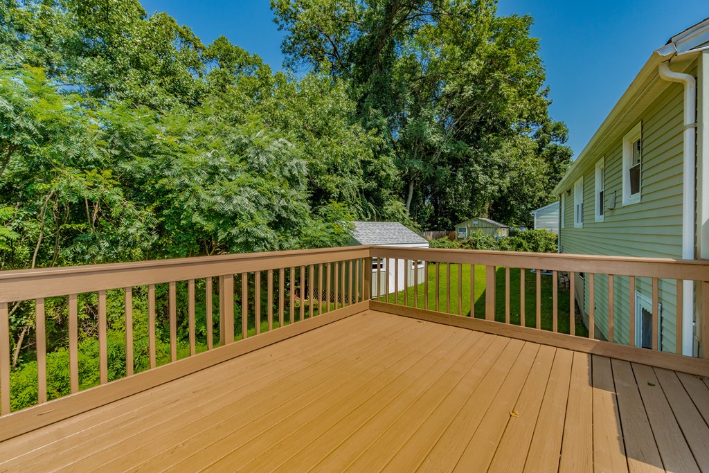 24 West Hill Road Springfield, MA 01109 - Photo 27 of 30