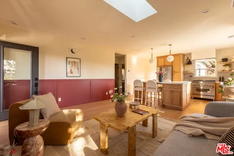 $1,678,000 | 4020 Clayton Avenue, Los Angeles, CA 90027