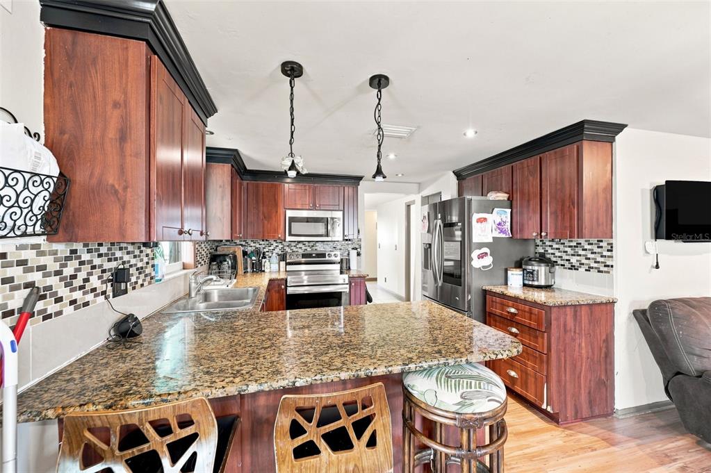 9040 Crabtree Lane Port Richey, FL 34668 - Photo 9 of 30 Gallery Image 9