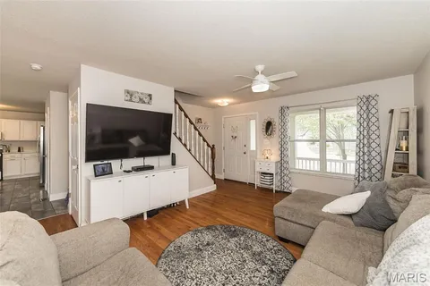 $290,000 | 6028 Westminster Court, Imperial, MO 63052
