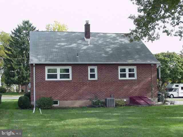 907 Briarcliff Road Middletown, PA 17057 - Photo 3 of 4 Gallery Image 3